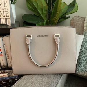 Michael Kors Gray Bag with Shoulder Strap